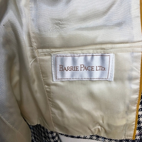 Barrie Pace collarless fully lined houndstooth skirt & jacket suit set, vintage - Picture 7 of 13